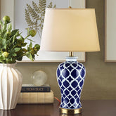 مصباح طاولة على الطراز الصيني